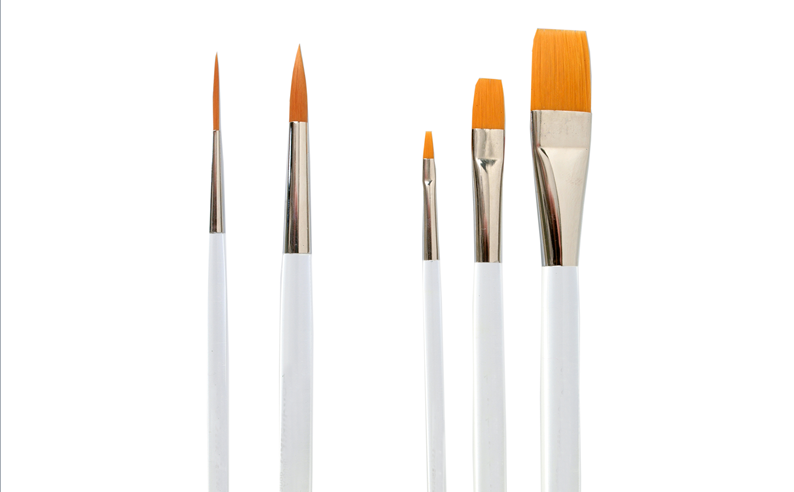 synthetic brushes round and flat with acrylic-glass handles