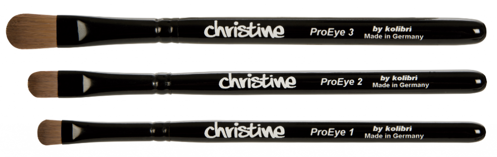 curved eye-shadow brushes